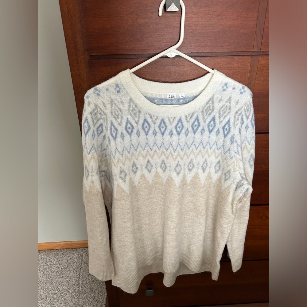 Women’s Gap Fair Isle crewneck sweater. Size L. EUC